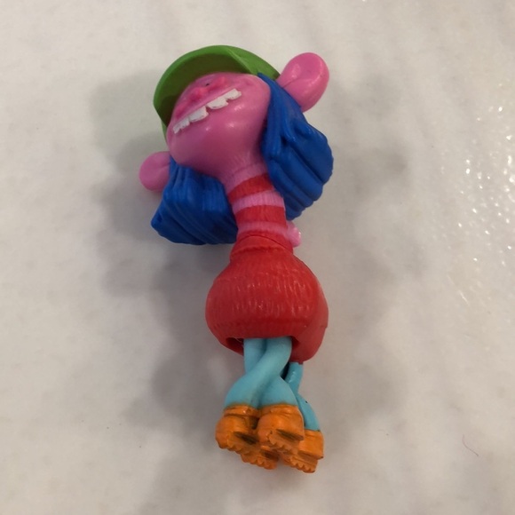 Troll doll set - 1 large and 4 small Dreamworks Hasbro - Picture 6 of 9